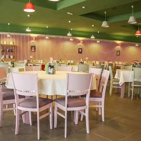 Solaris Hotel 4*